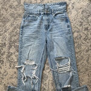 American Eagle 🦋 Distressed Light Blue High-Waisted Jeans